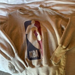 Abercrombie & Fitch grey NBA crewneck size xs